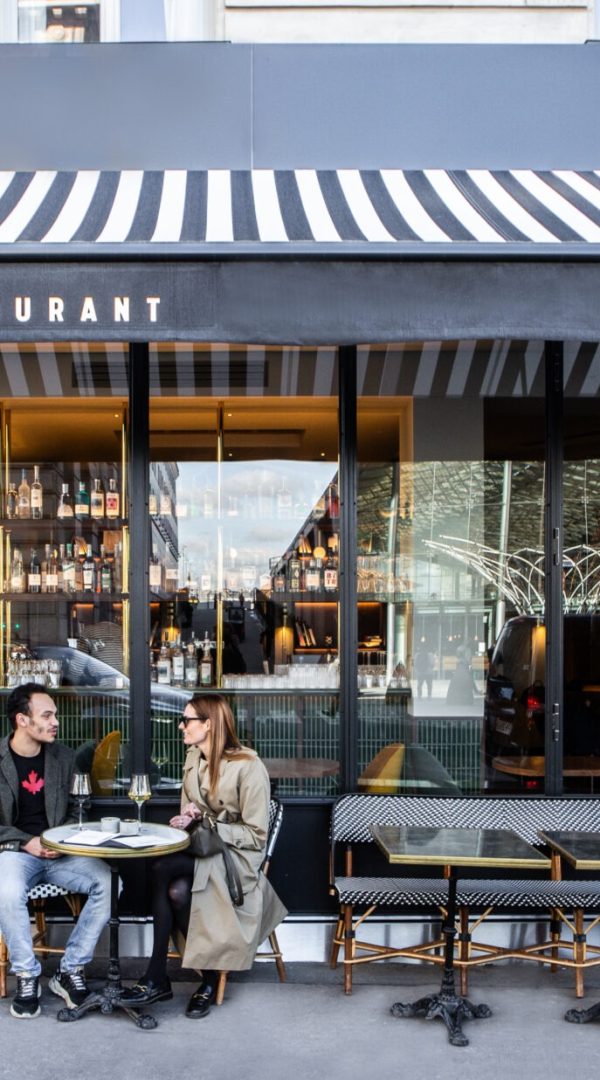 Hotel avec terrasse et restaurant à Paris 10ème