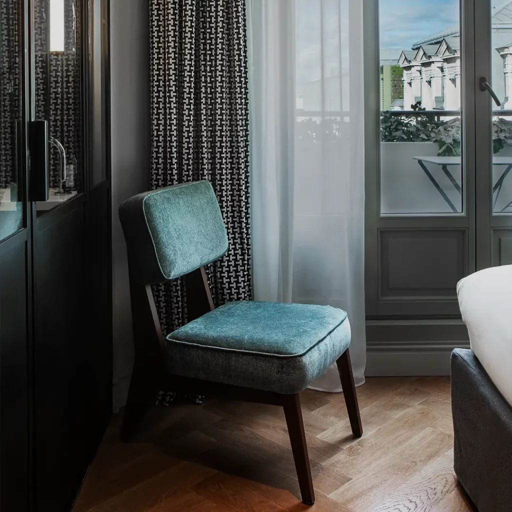 Superior Balcony 01